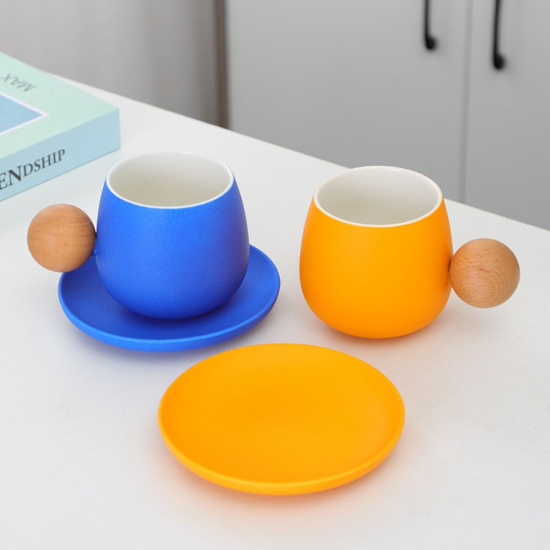 YML hot selling creative coffee cup with saucer mug Ceramic cup simple high appearance level water cup
